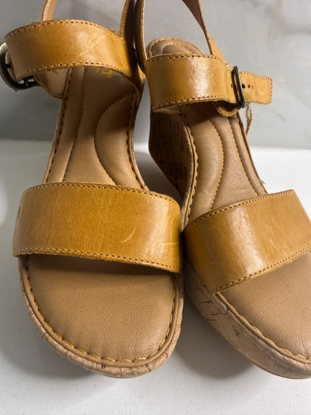 Børn Leather Cork Wedge Sandals Tan Ankle Strap Comfort Heels NWT Size 9 - Picture 12 of 16